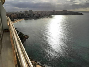 Apartamento sobre el mar